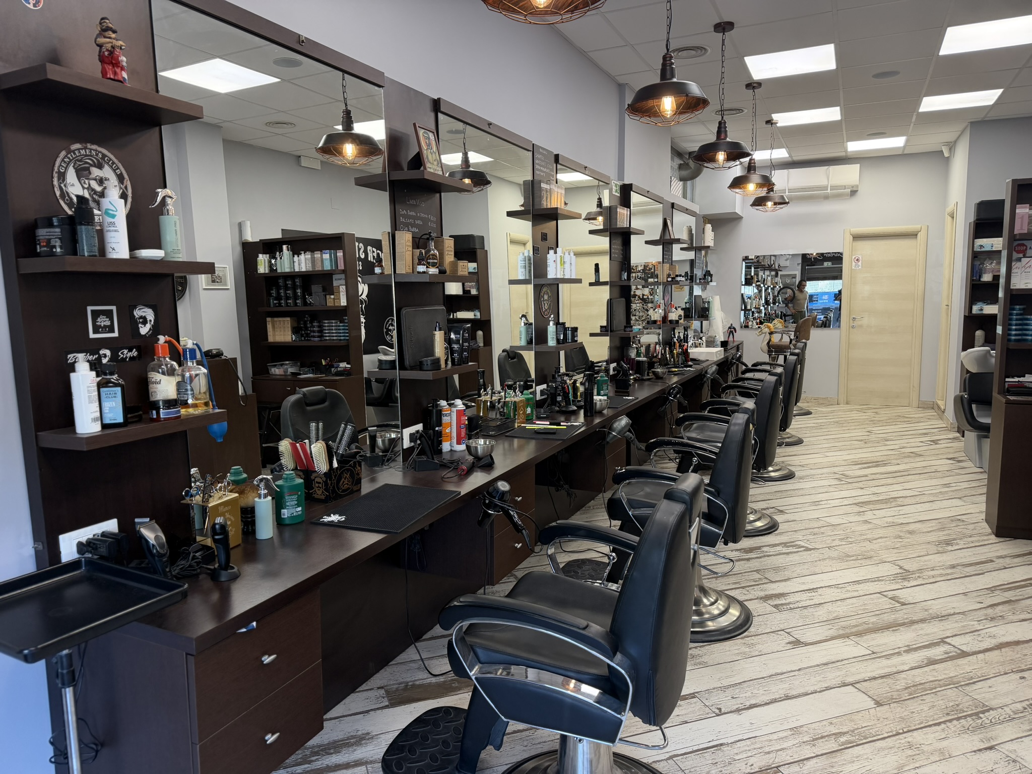 Postazioni taglio di Barber Style