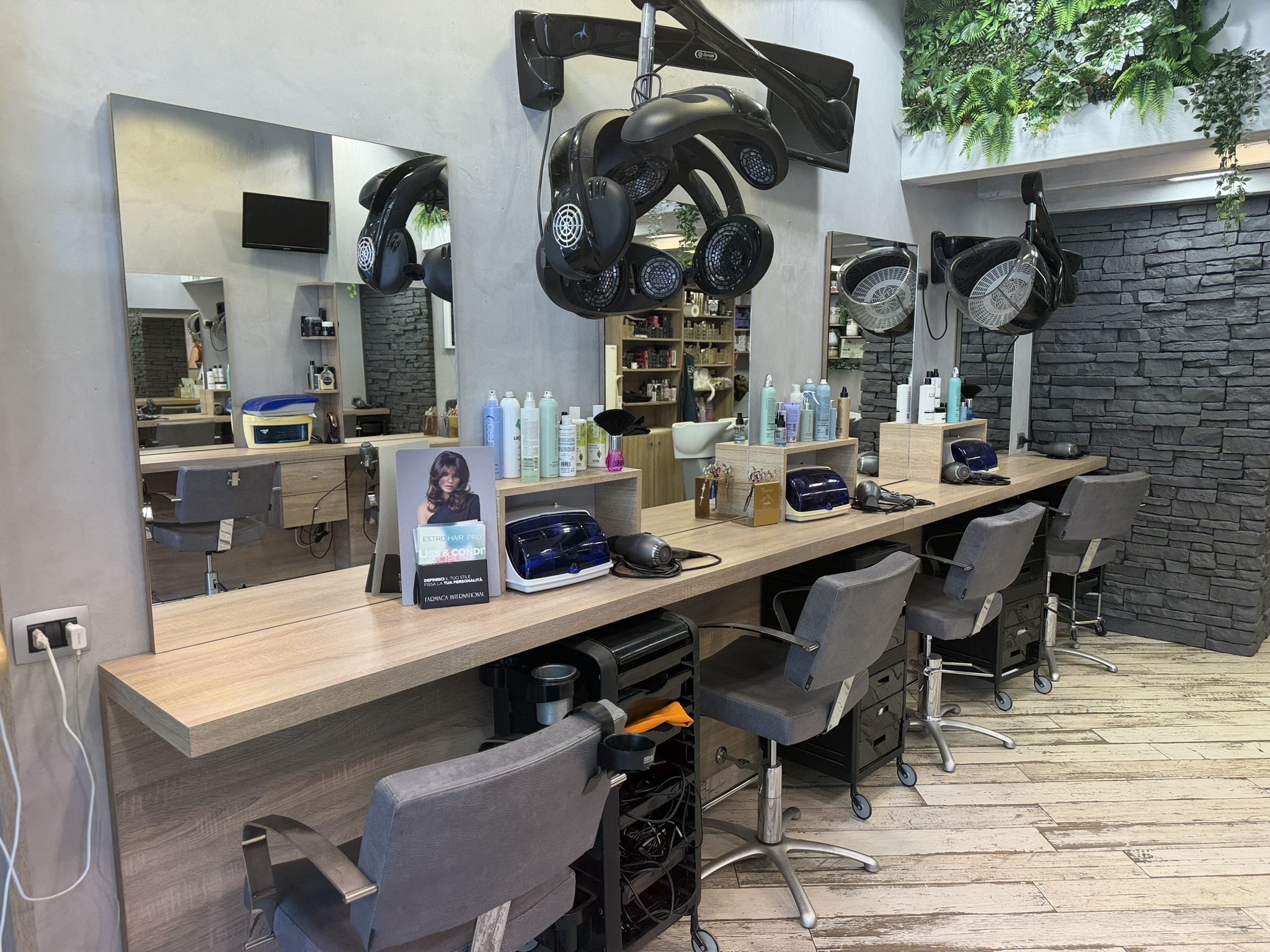 Postazioni styling di Style Unisex